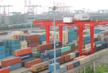 上半年我国货物贸易进出口总值达11.13万亿元 国内贸易代理增长显著