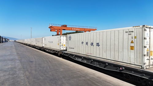 中老铁路再提速 首趟启程与四趟中亚班列成国内贸易新引擎